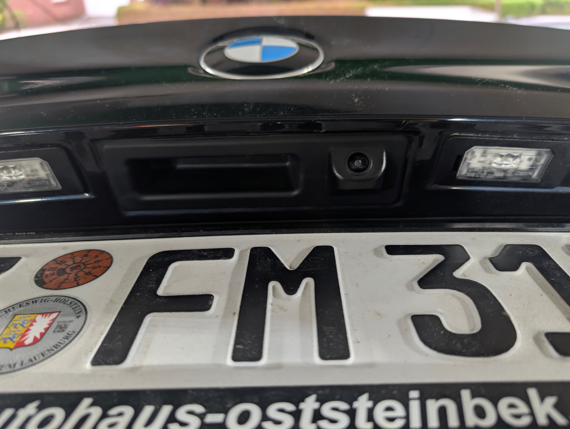 Rückfahrkamera-Einbau: fertige Installation mit Bild im Display