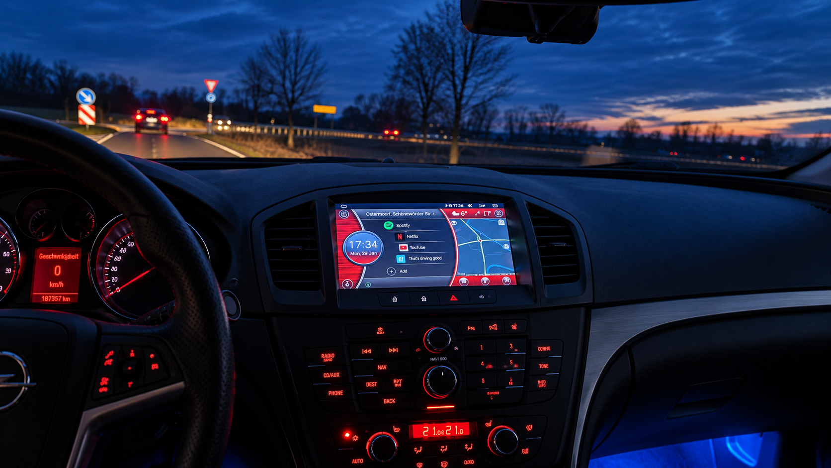 Opel Insignia A Armaturenbrett mit nachgerüstetem Android-Radio und Navigation